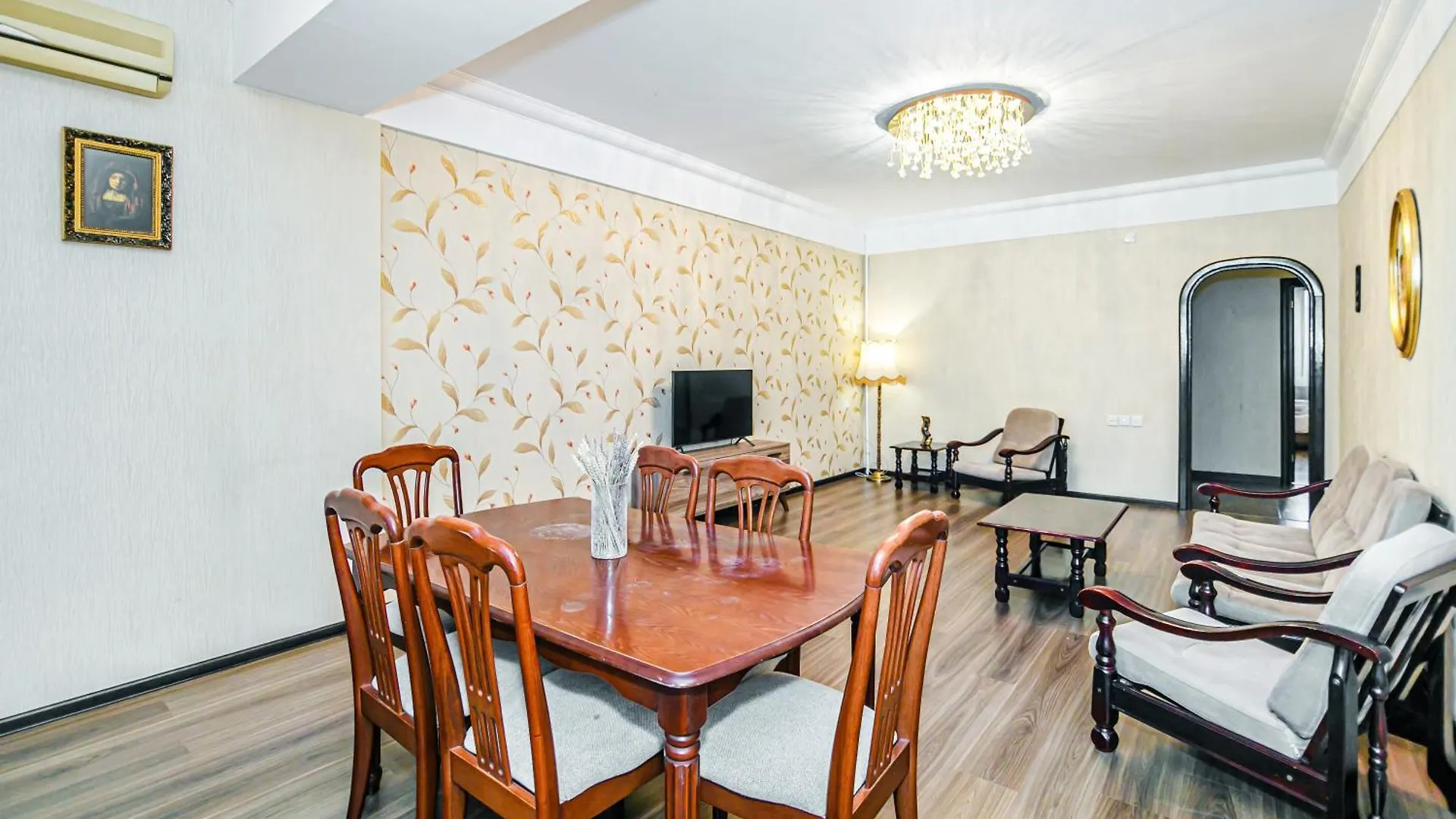 Central Apartment 2 Bedroom And Living Hall Baku 0*,