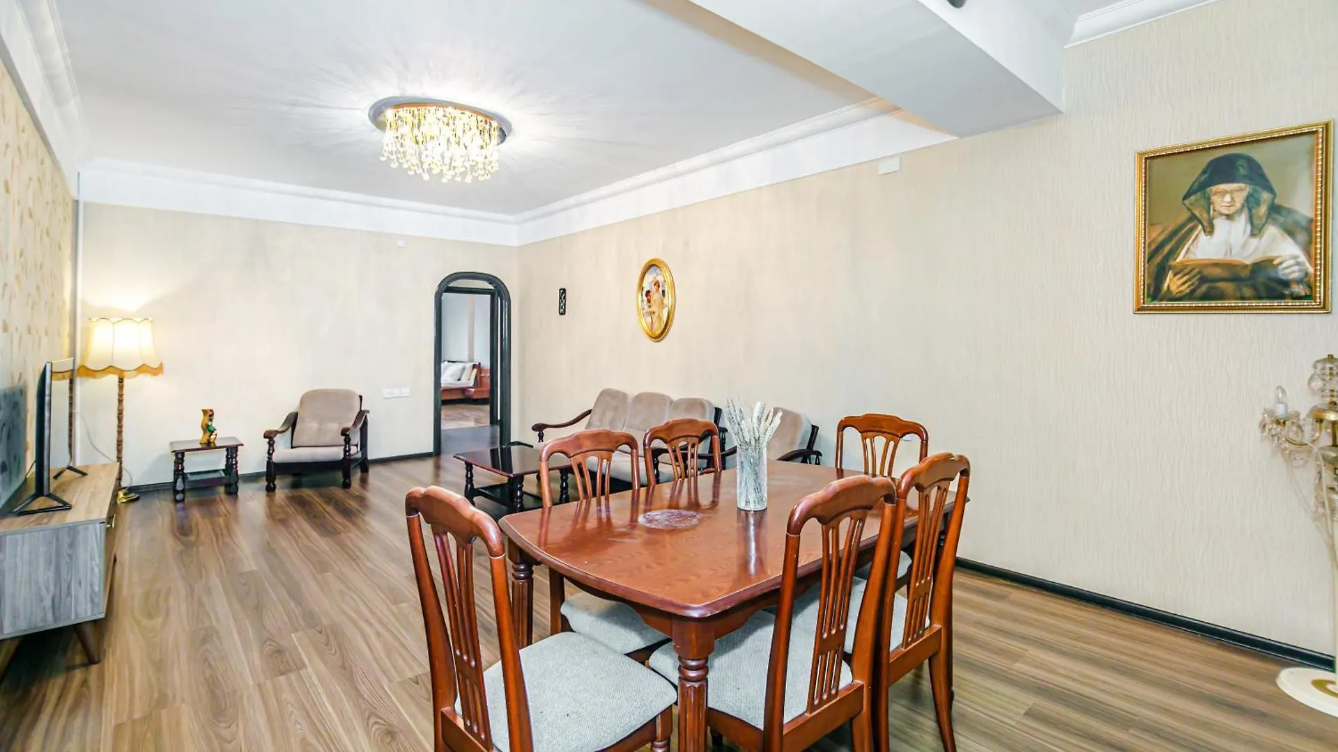 Central Apartment 2 Bedroom And Living Hall Baku