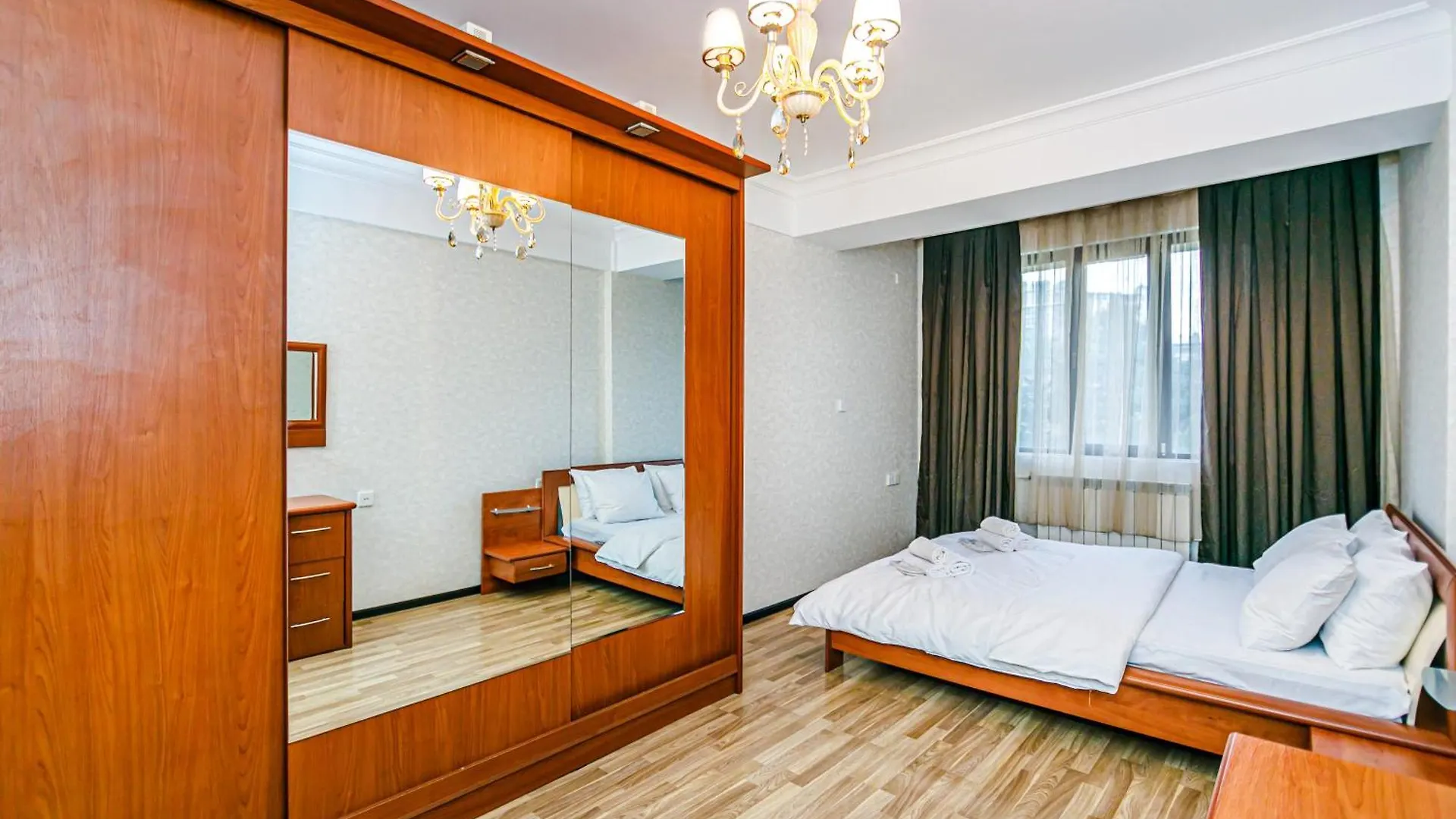 Central Apartment 2 Bedroom And Living Hall Baku