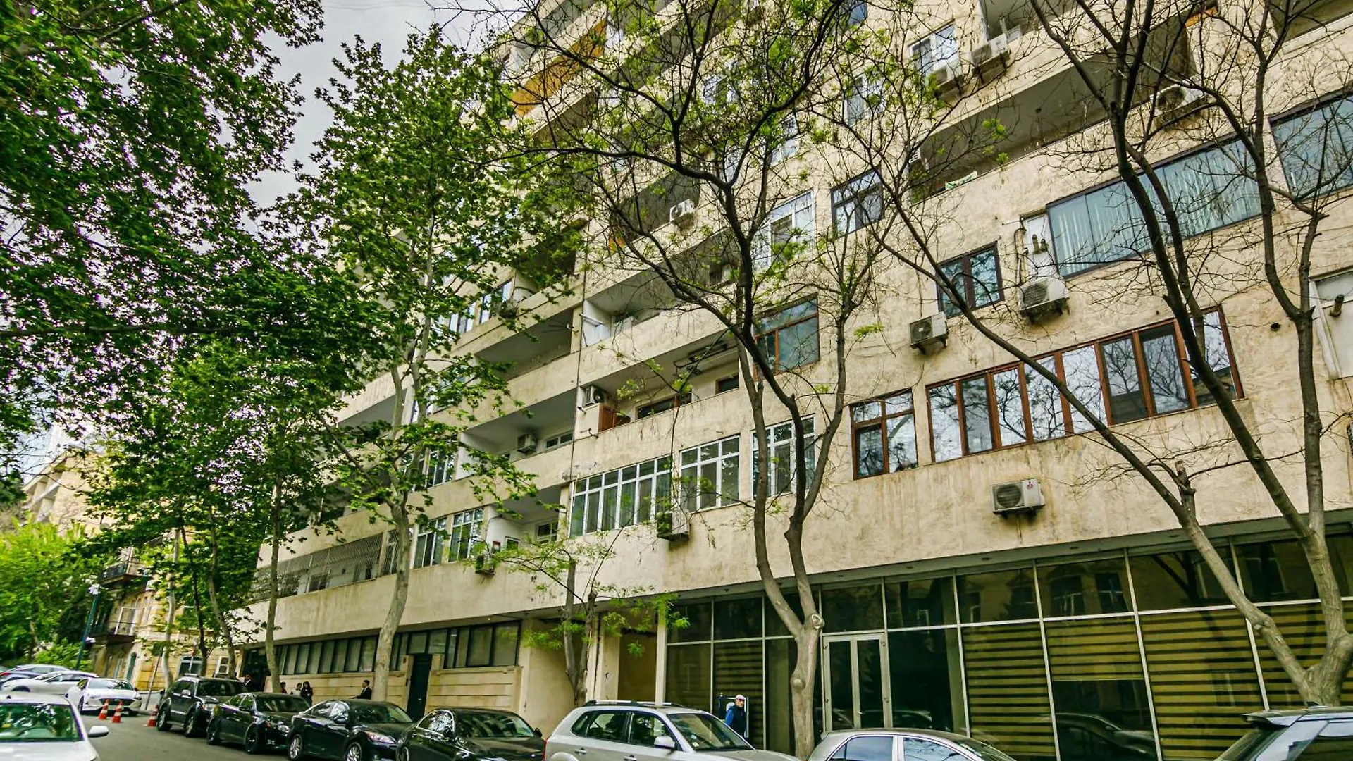 Central Apartment 2 Bedroom And Living Hall Baku 0*,